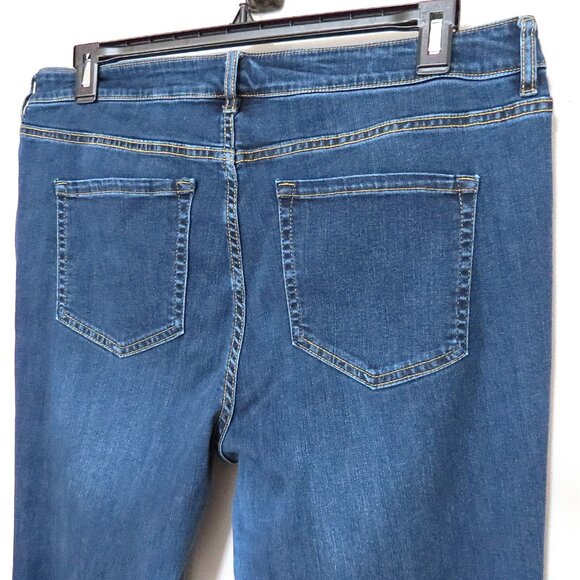 Lane Bryant Dark wash Mid-Rise Super-Stretch Skinny Jeans Size 18L - Picture 6 of 14